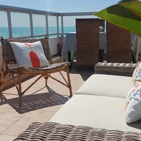 Apartment Precioso Atico Frente Al Mar Reformado 2025